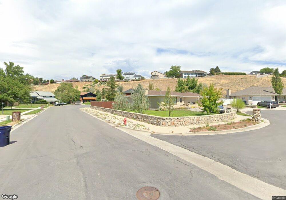 1657 E Nichole Cir, Sandy, UT 84093 - photo 1