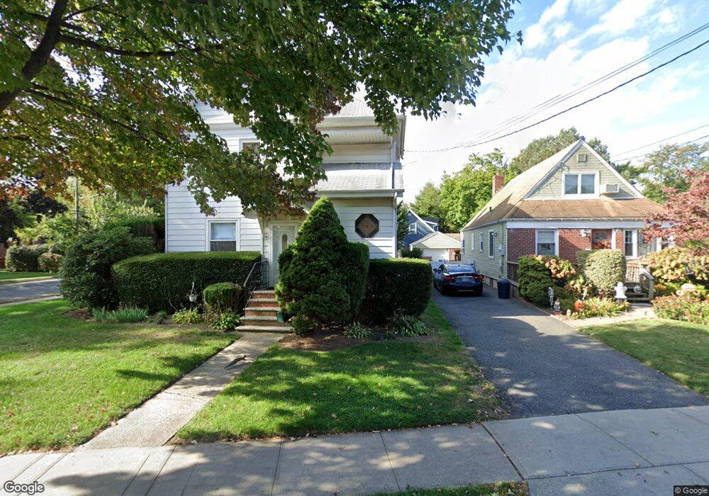 126 Carnation Ave, Floral Park, NY 11001 - photo 1