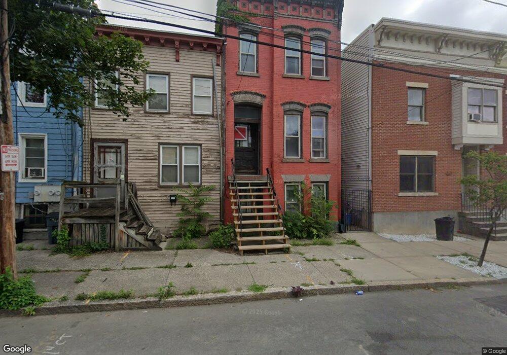 53 Alexander St, Albany, NY 12202 - photo 1