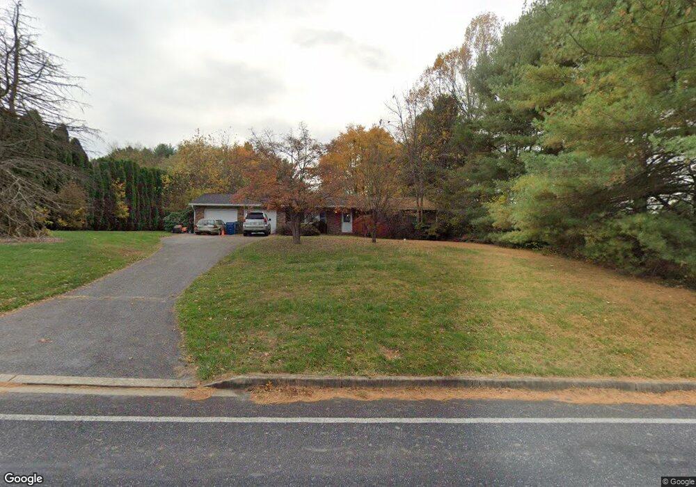 7 W Obrecht Rd, Sykesville, MD 21784 - photo 1