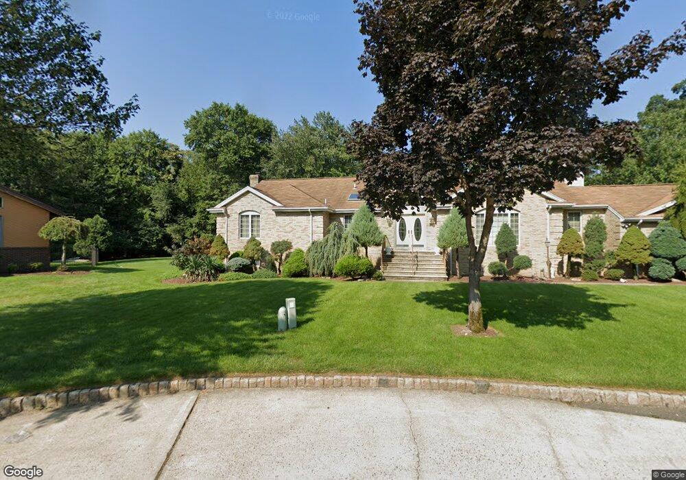 741 Buchanan Ct, Paramus, NJ 07652 - photo 1