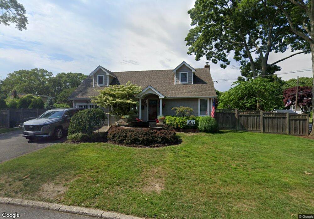 33 2nd St, Bayport, NY 11705 - photo 1