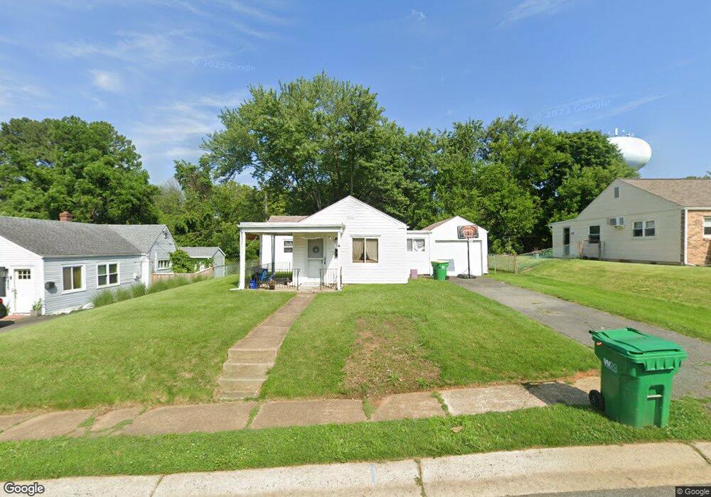 1403 E Willow Run Dr, Wilmington, DE 19805 - photo 1