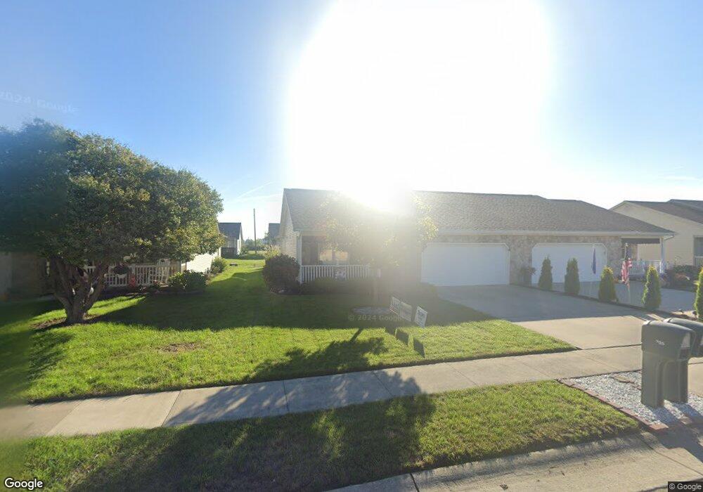 206 Cheyenne Dr, Wapakoneta, OH 45895 - photo 1