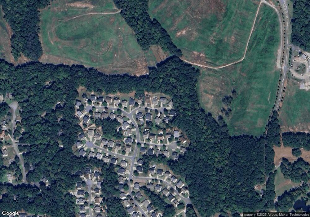 570 Pleasant View Ct, Woodstock, GA 30188 - photo 1