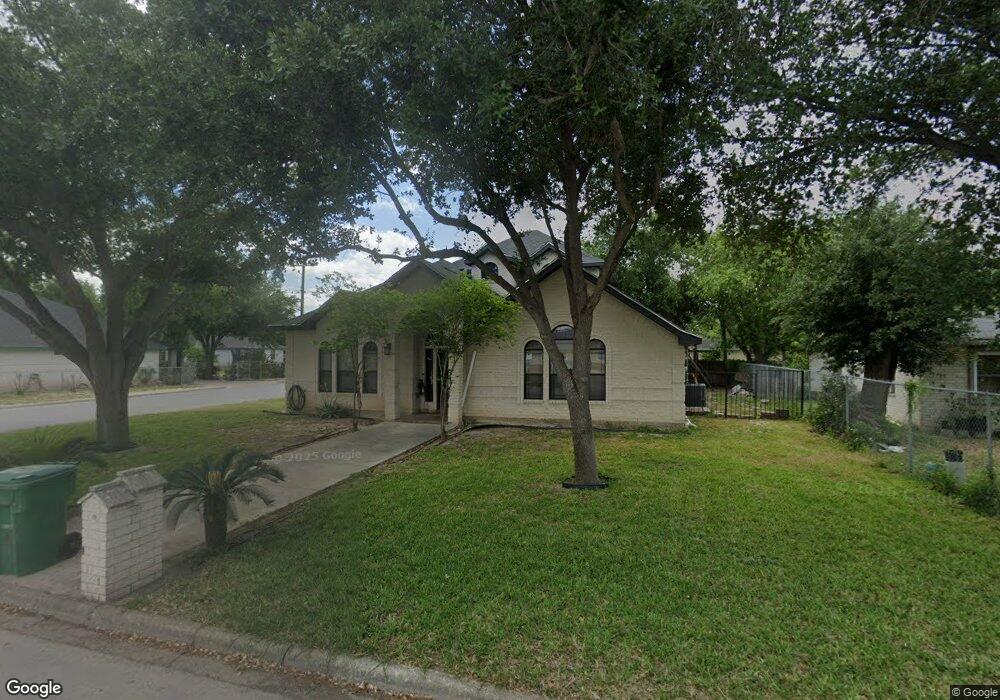 818 E Eller Ave, Pharr, TX 78577 - photo 1
