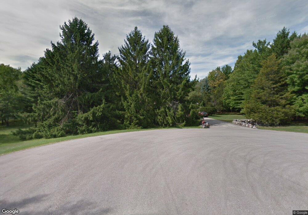 917 Bahr Rd, Delafield, WI 53018 - photo 1