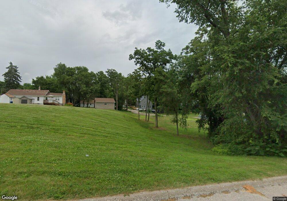 510 E 11th St, Davenport, IA 52803 - photo 1