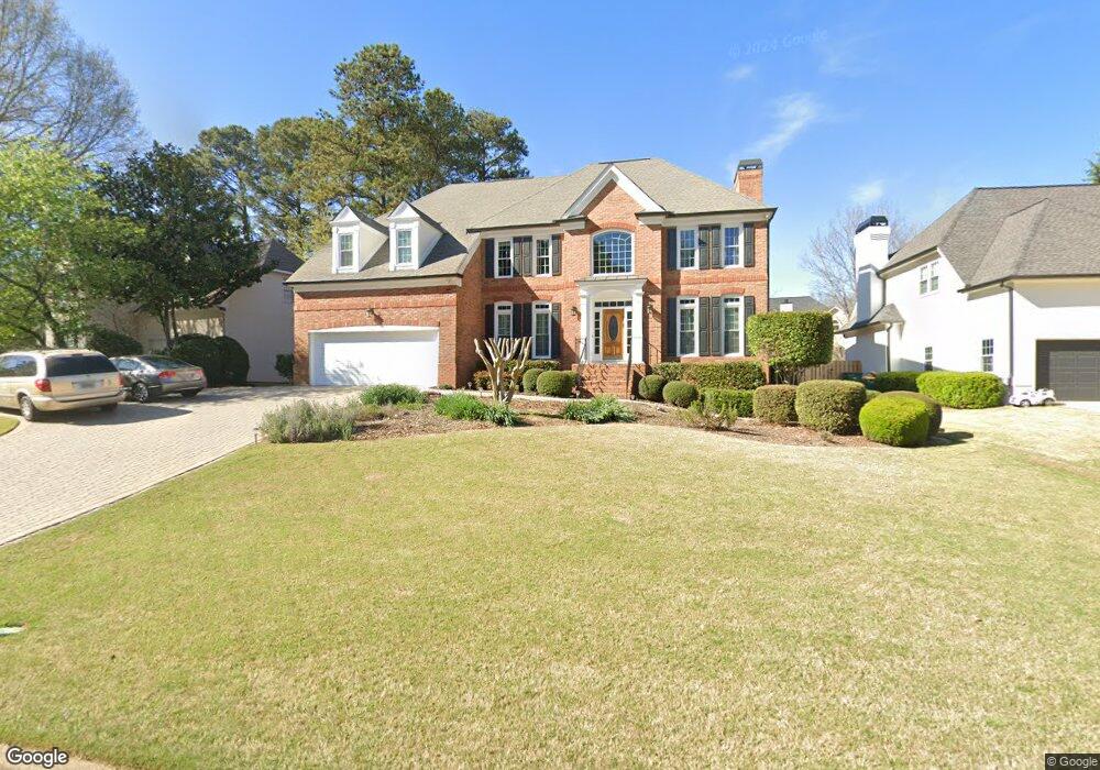 5710 Preserve Cir, Alpharetta, GA 30005 - photo 1