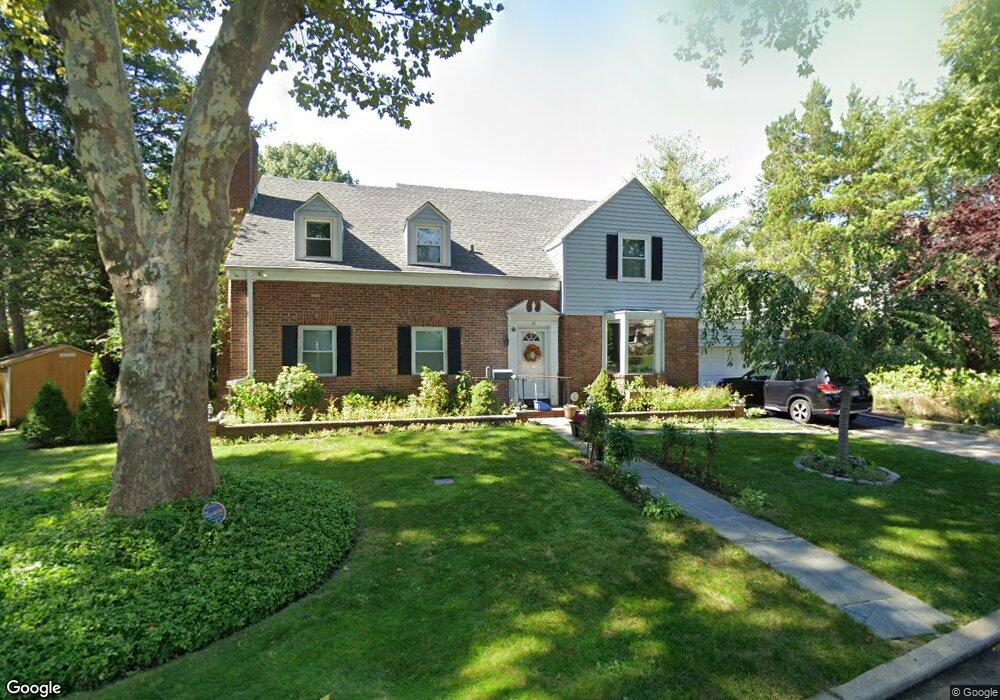 49 Norgate Rd, Manhasset, NY 11030 - photo 1