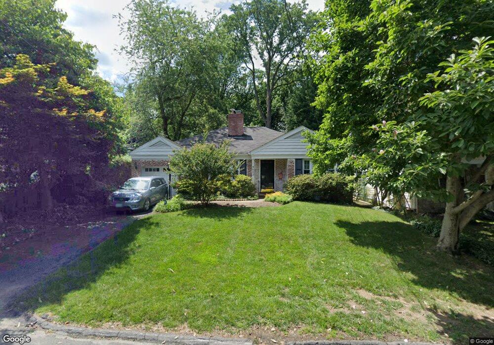 9002 Spring Hill Ln, Chevy Chase, MD 20815 - photo 1