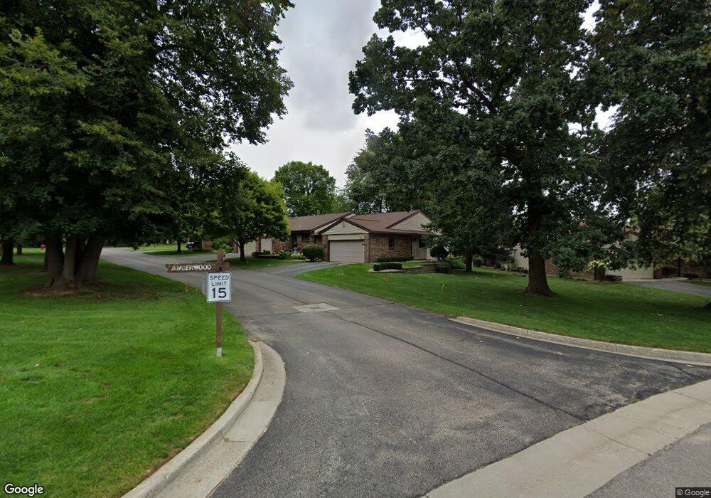 582 Pinespar Dr SW, Byron Center, MI 49315 - photo 1