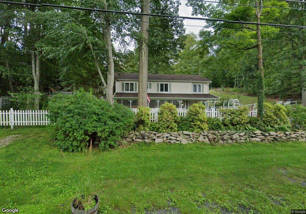 909 Farmers Mills Rd, Carmel, NY 10512 - photo 1