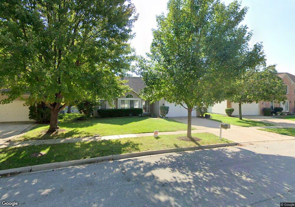 1069 Newcastle Ln, Aurora, IL 60506 - photo 1