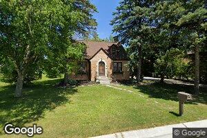 424 W Luebbe Ln, Milwaukee, WI 53217