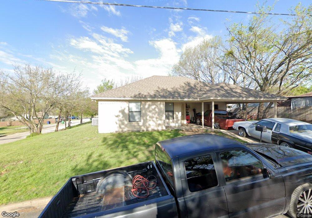 402 S Lane St, Decatur, TX 76234 - photo 1