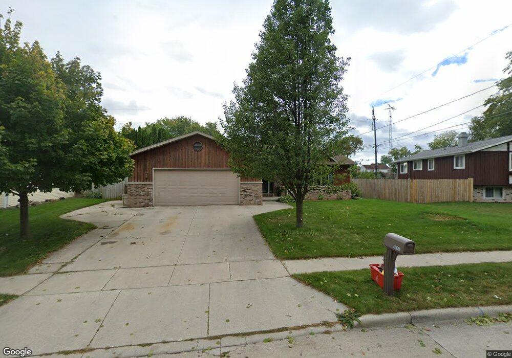 1811 Markham St, Manitowoc, WI 54220 - photo 1