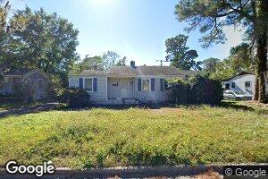 7 N Parkwood Dr, Savannah, GA 31404