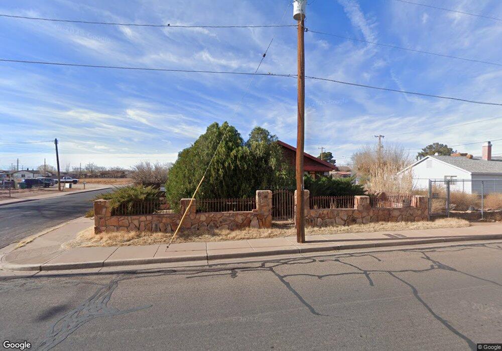 521 E Maple St, Winslow, AZ 86047 - photo 1