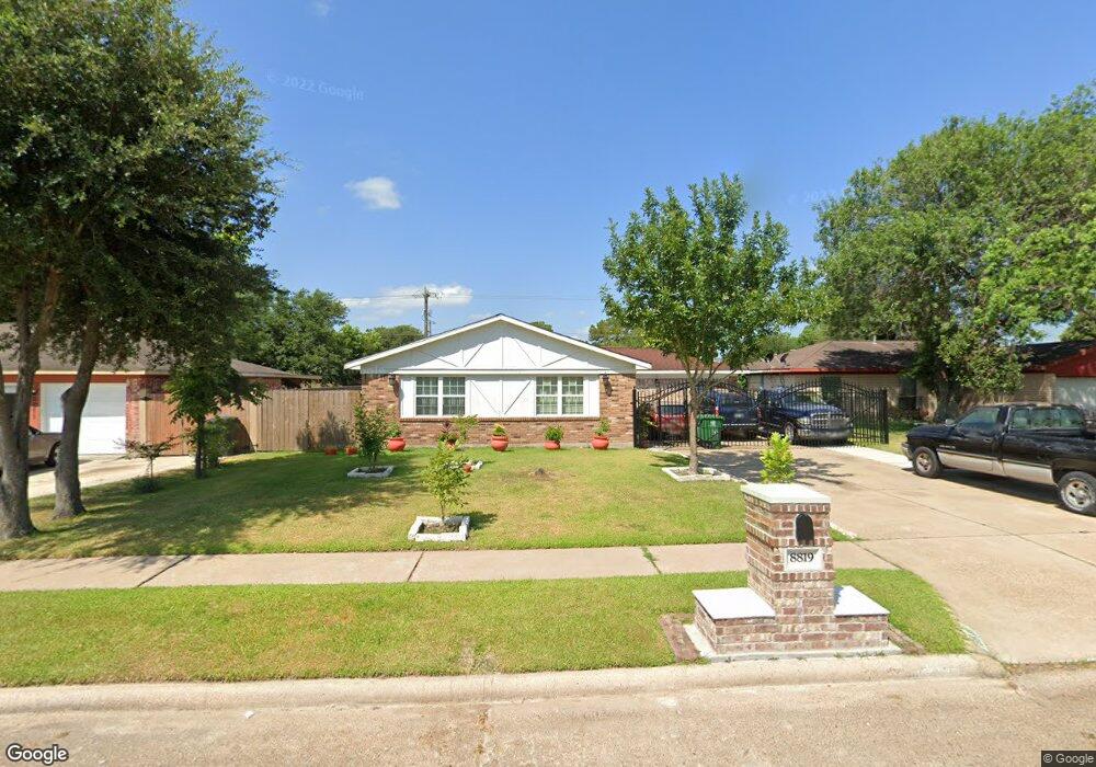 8819 Glen Shadow Dr, Houston, TX 77088 - photo 1