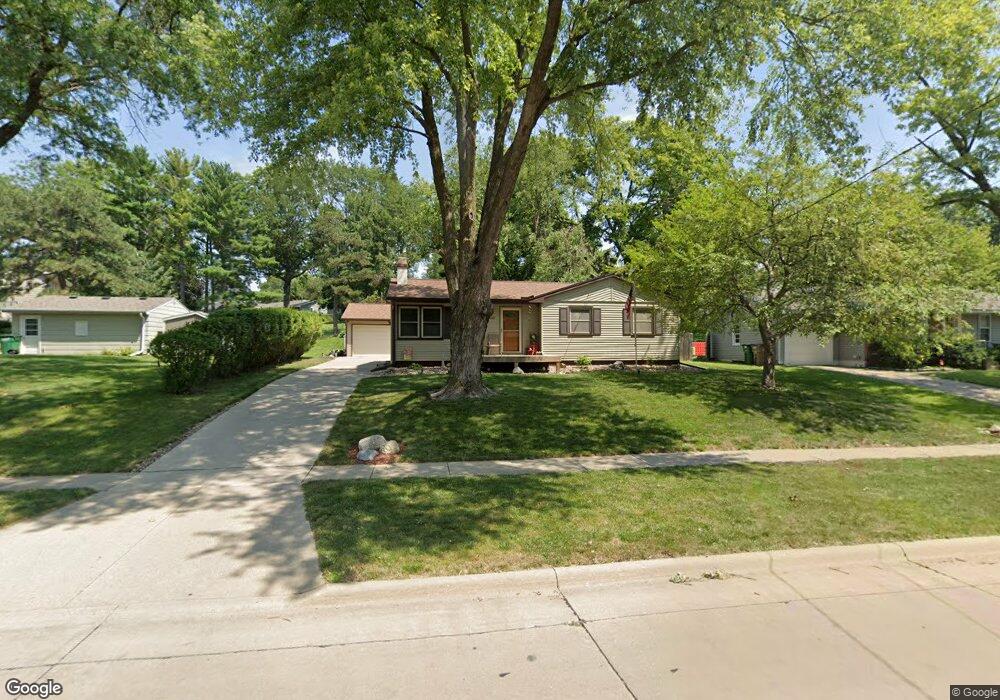 3121 Vine St, West Des Moines, IA 50265 - photo 1