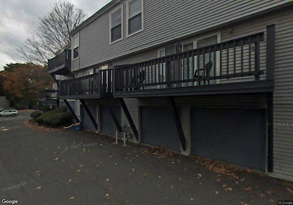 10 Greenway Dr, Cromwell, CT 06416 - photo 1