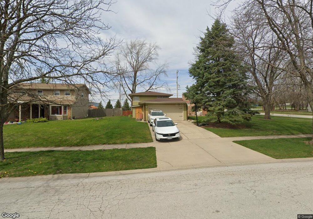 1180 Laurel Dr unit 3, Aurora, IL 60506 - photo 1