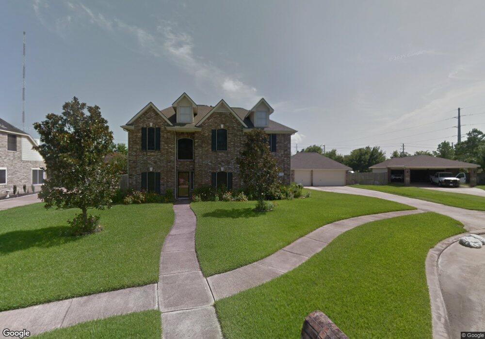 2879 Everett Dr, Friendswood, TX 77546 - photo 1