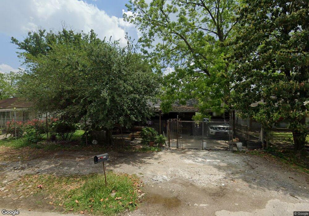 7602 Carothers St, Houston, TX 77028 - photo 1