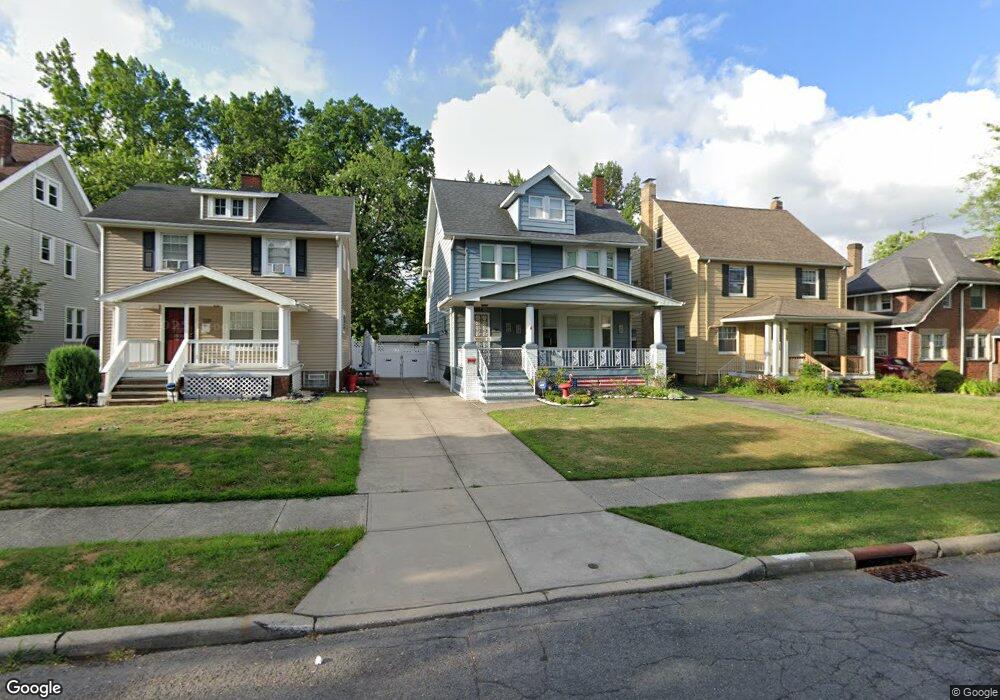 3384 Berkeley Rd, Cleveland, OH 44118 - photo 1