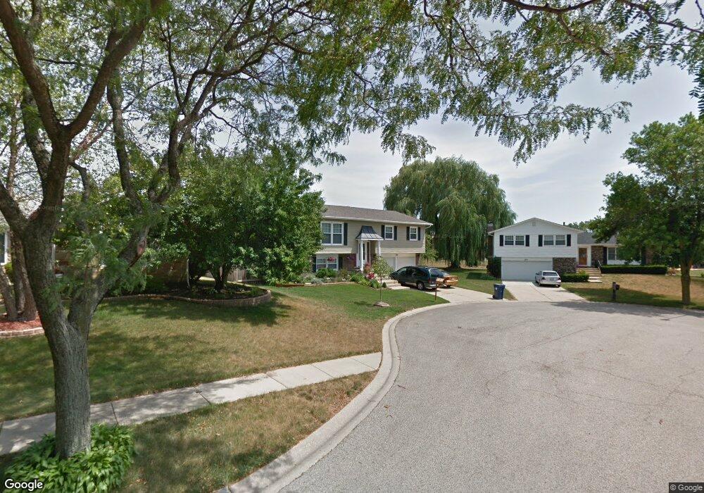 375 Stoney Brook Ct, Algonquin, IL 60102 - photo 1