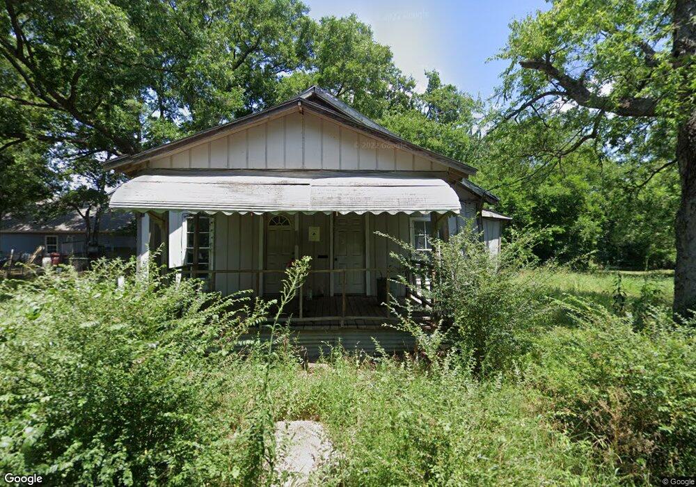 512 Elm St, Bonham, TX 75418 - photo 1