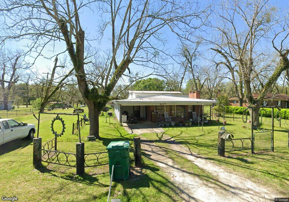 229 Daniels St, Baconton, GA 31716 - photo 1