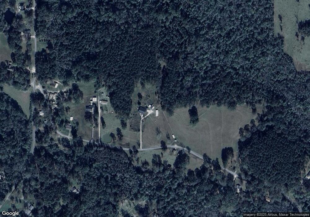 317 Holly Rd, Laurel, MS 39443 - photo 1