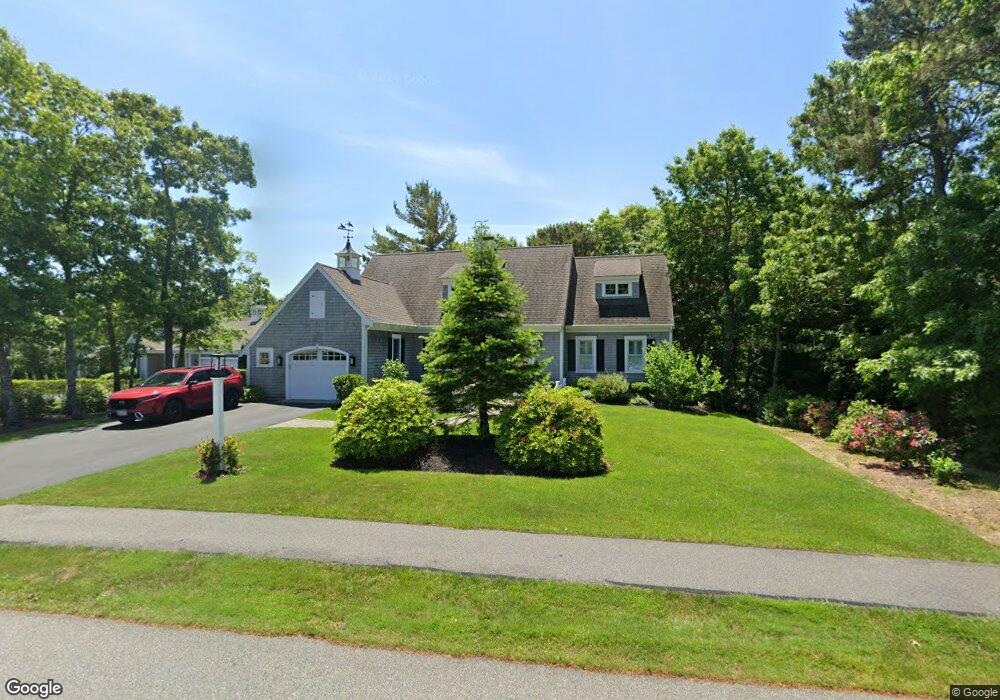 207 Pheasant Hill Cir, Cotuit, MA 2635 - photo 1