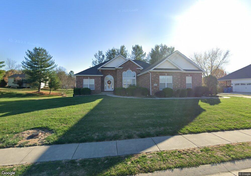 9 W Huntington Dr, Maryville, IL 62062 - photo 1