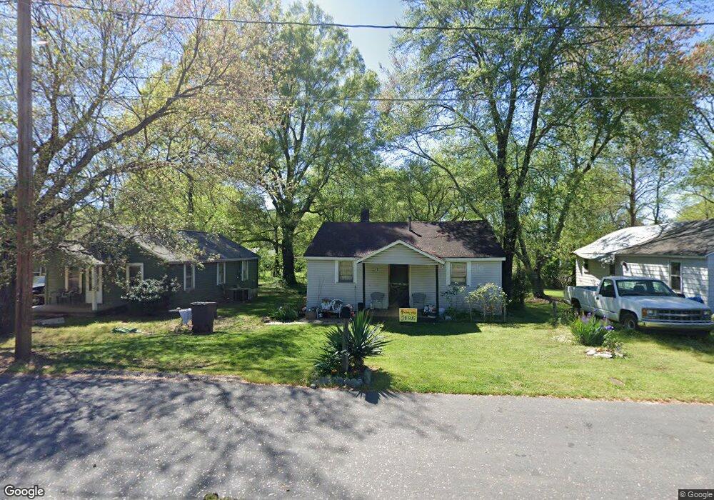 1506 11th St, Statesville, NC 28677 - photo 1