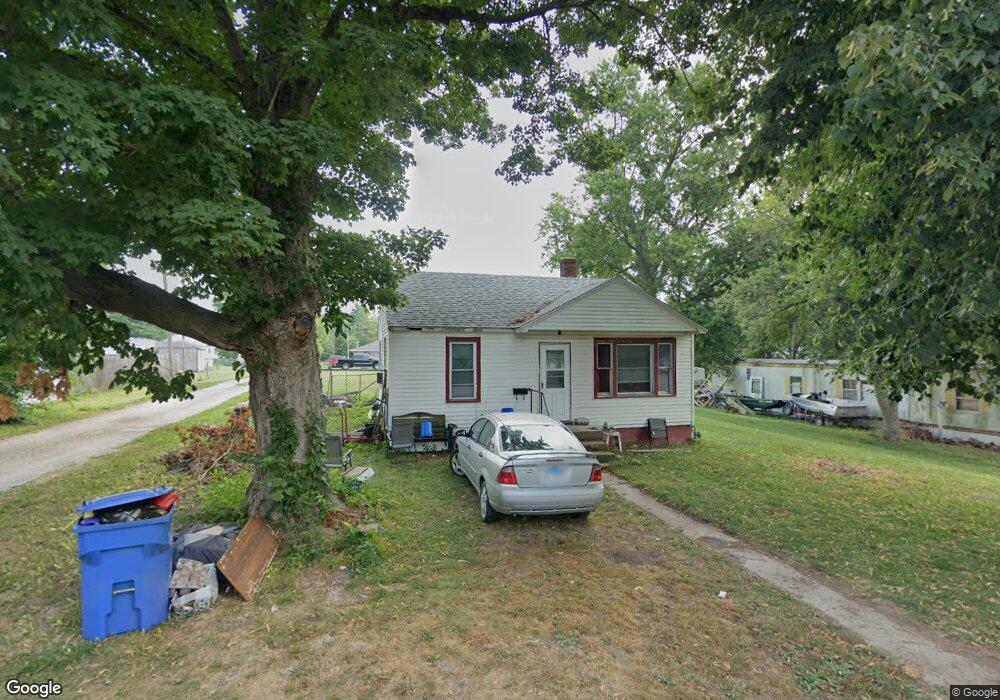 241 W Jackson St, Virginia, IL 62691 - photo 1