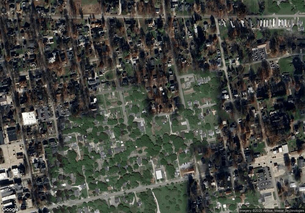 817 Jefferson St, Covington, IN 47932 - photo 1