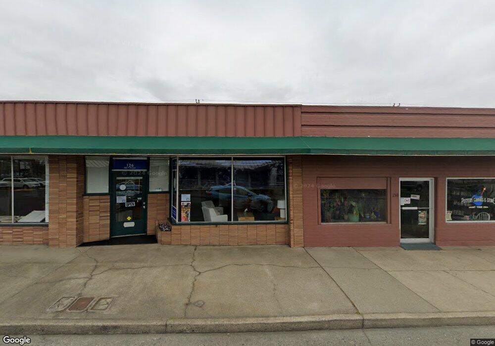126 NE F St, Grants Pass, OR 97526 - photo 1