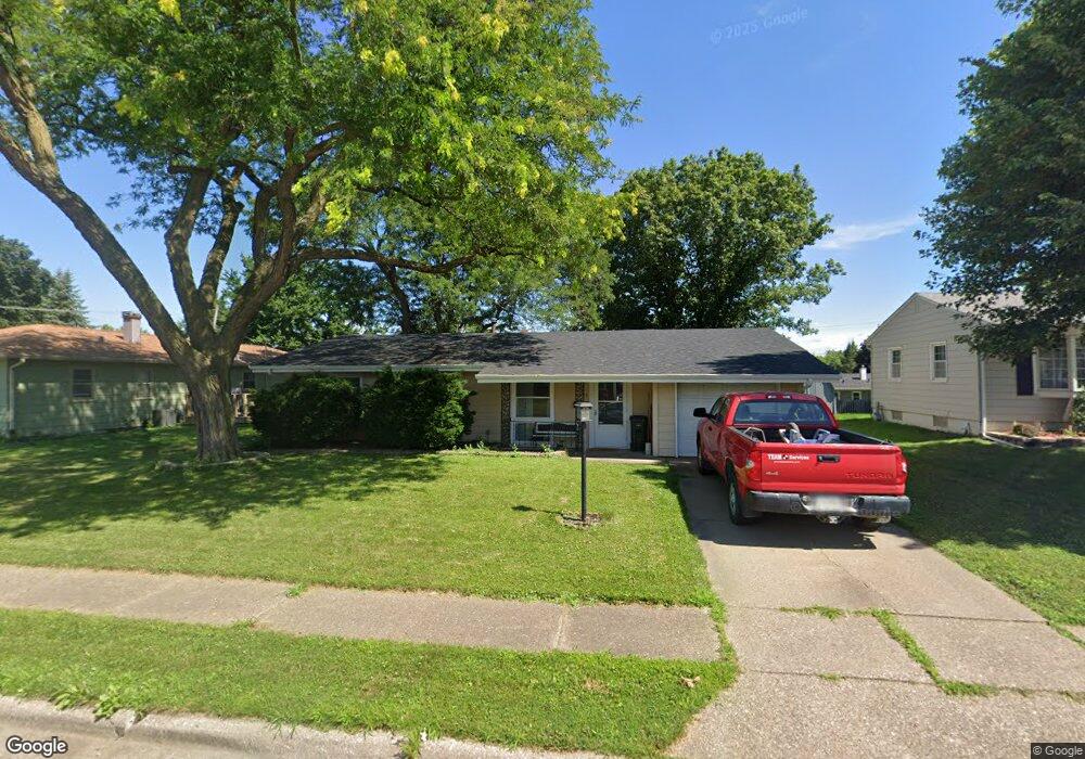2350 W Rusholme St, Davenport, IA 52804 - photo 1