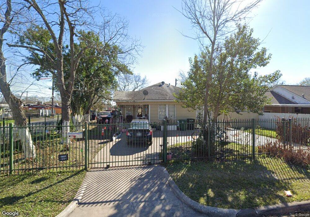 7236 Gillen St, Houston, TX 77087 - photo 1