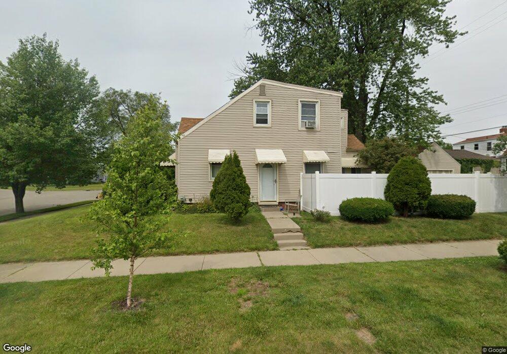 2137 Hills St, Flint, MI 48503 - photo 1