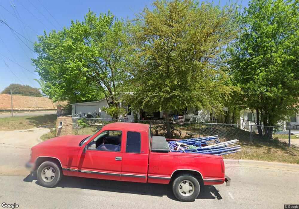 410 N Mill St, Weatherford, TX 76086 - photo 1