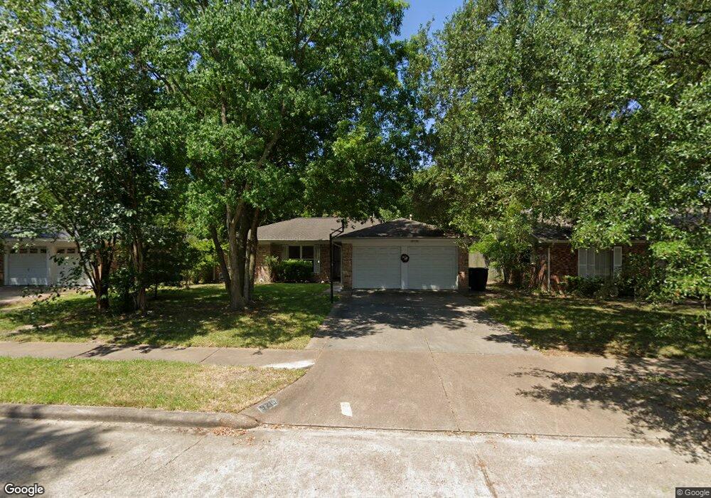 9219 Glen Shadow Dr, Houston, TX 77088 - photo 1