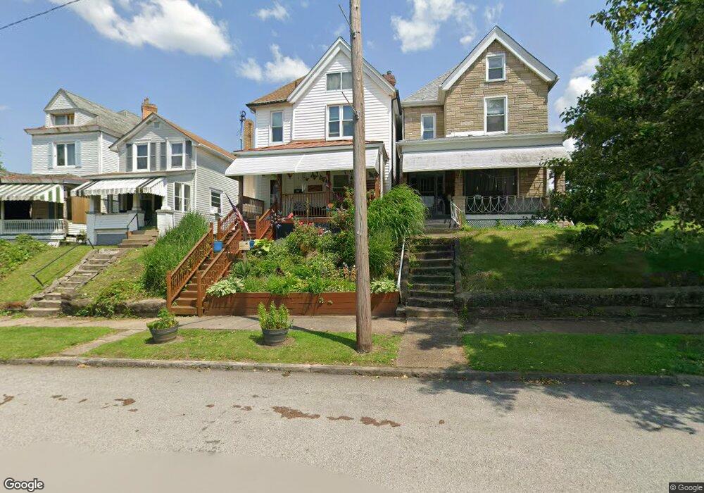 113 Columbia Ave, Vandergrift, PA 15690 - photo 1