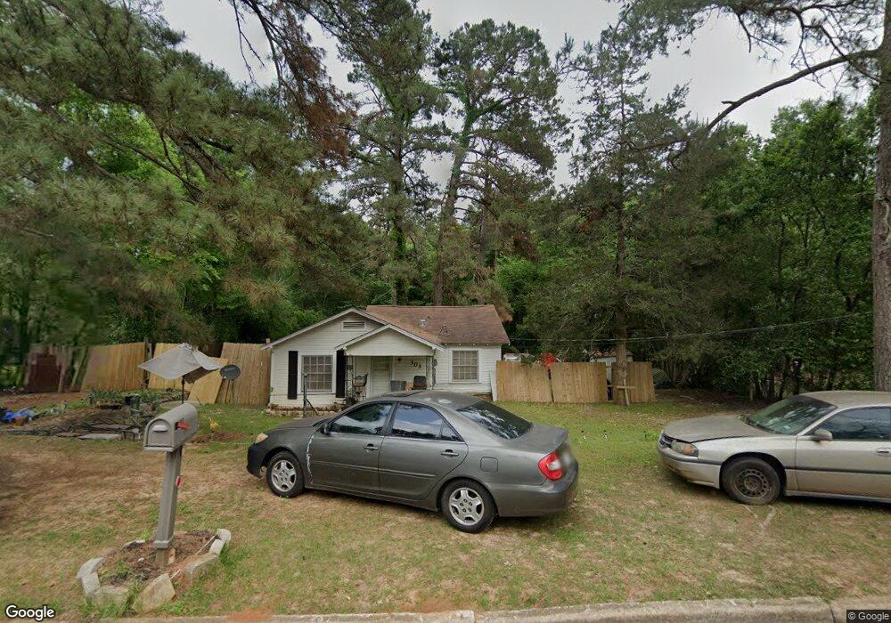 303 Muckleroy St, Nacogdoches, TX 75961 - photo 1