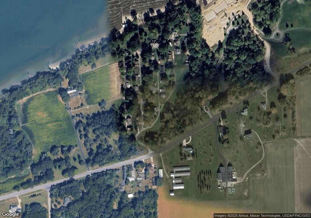 47 Kentucky Rd, Vermilion, OH 44089 - photo 1