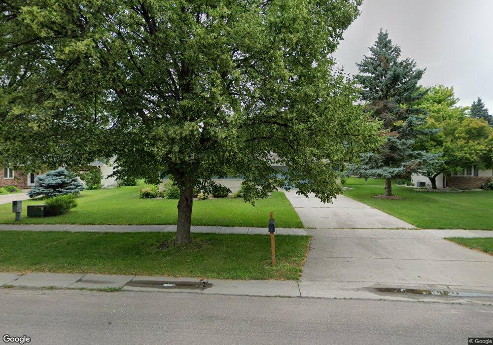 3674 Evergreen Rd N, Fargo, ND 58102 - photo 1