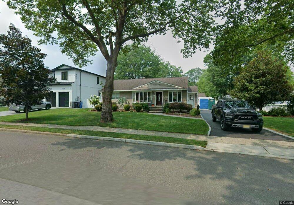 71 Birchwood Rd, Paramus, NJ 07652 - photo 1